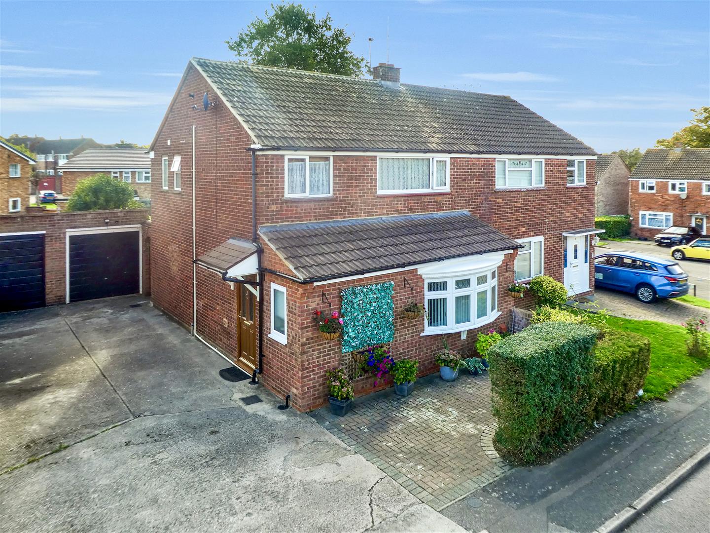 Cleeve Crescent, Bletchley, Milton Keynes